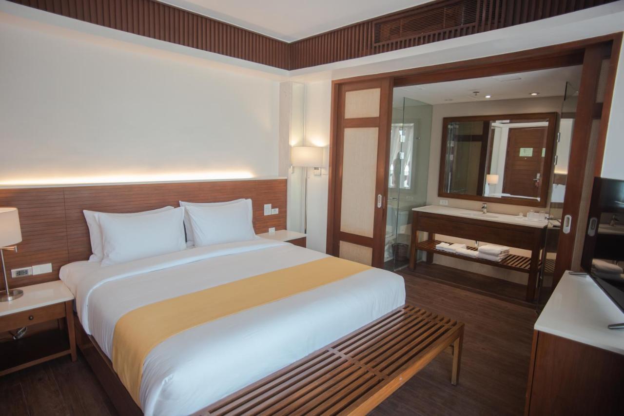 Mandarin White Boracay
