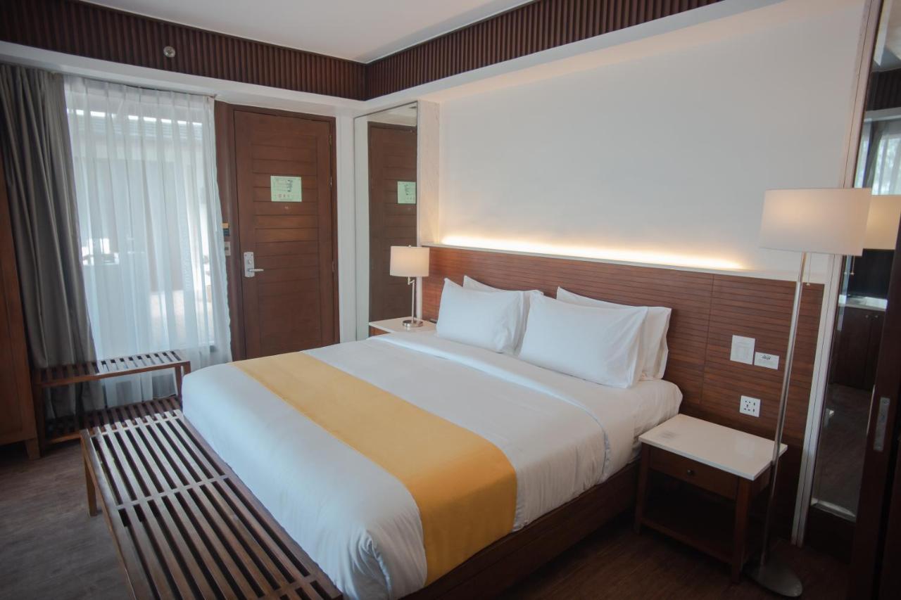 Mandarin White Boracay Resort