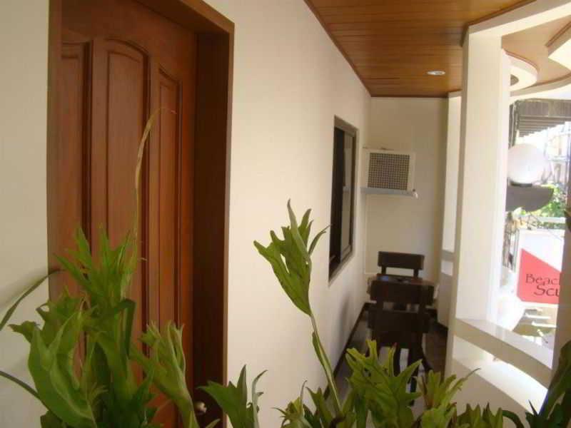 Mandarin White Boracay Resort 4*